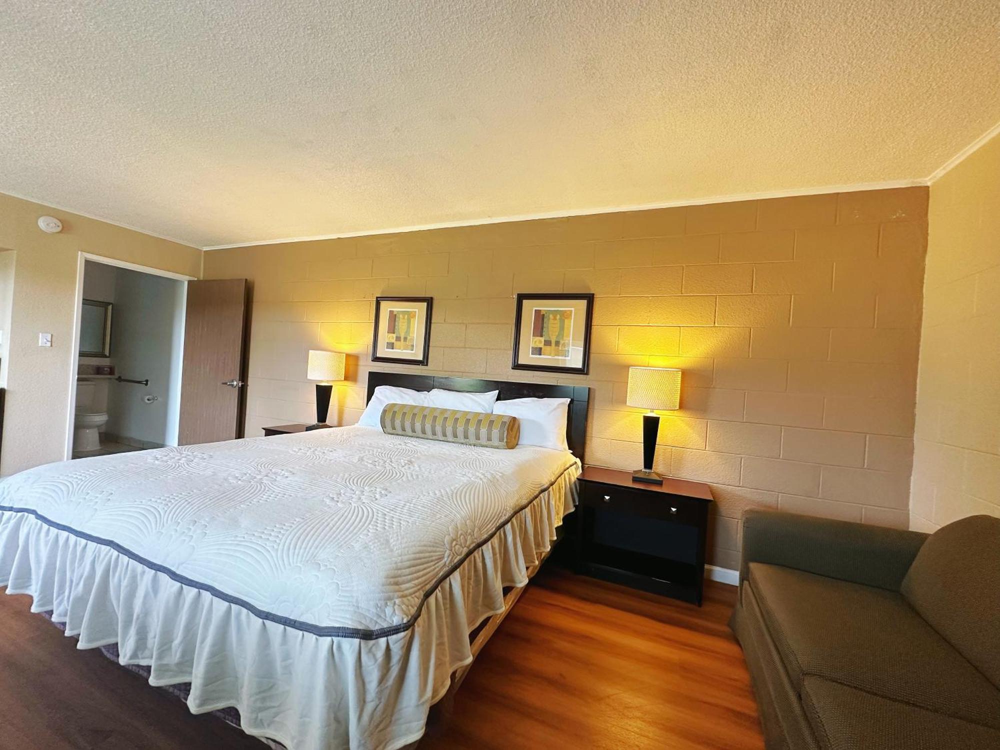 Royal Inn And Suites Hemet Eksteriør billede