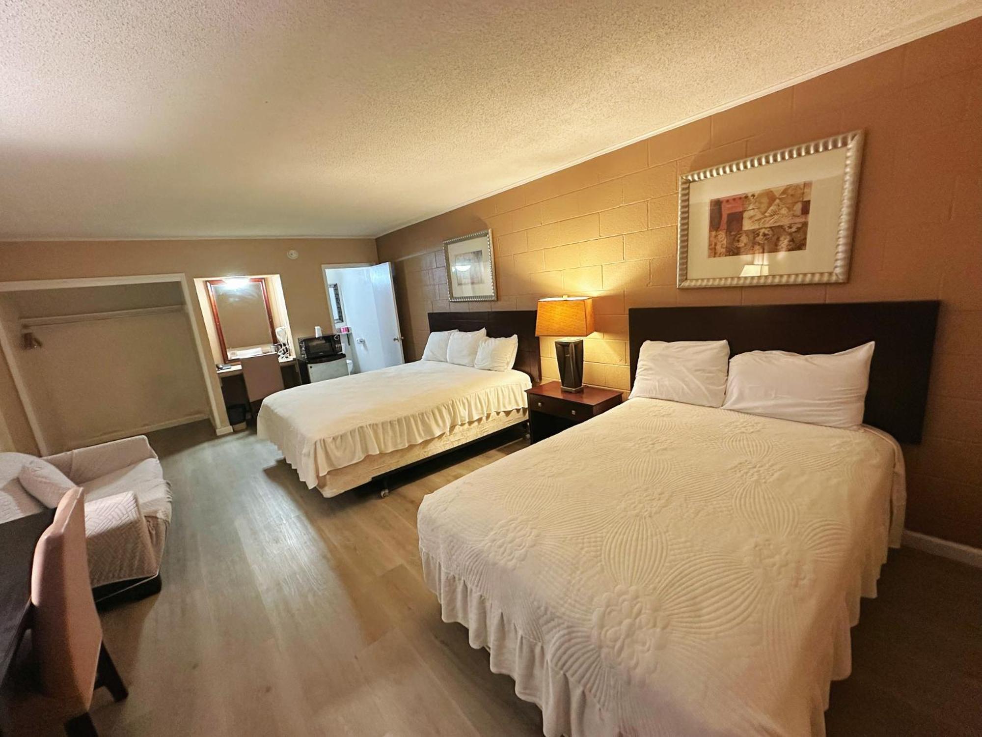 Royal Inn And Suites Hemet Eksteriør billede