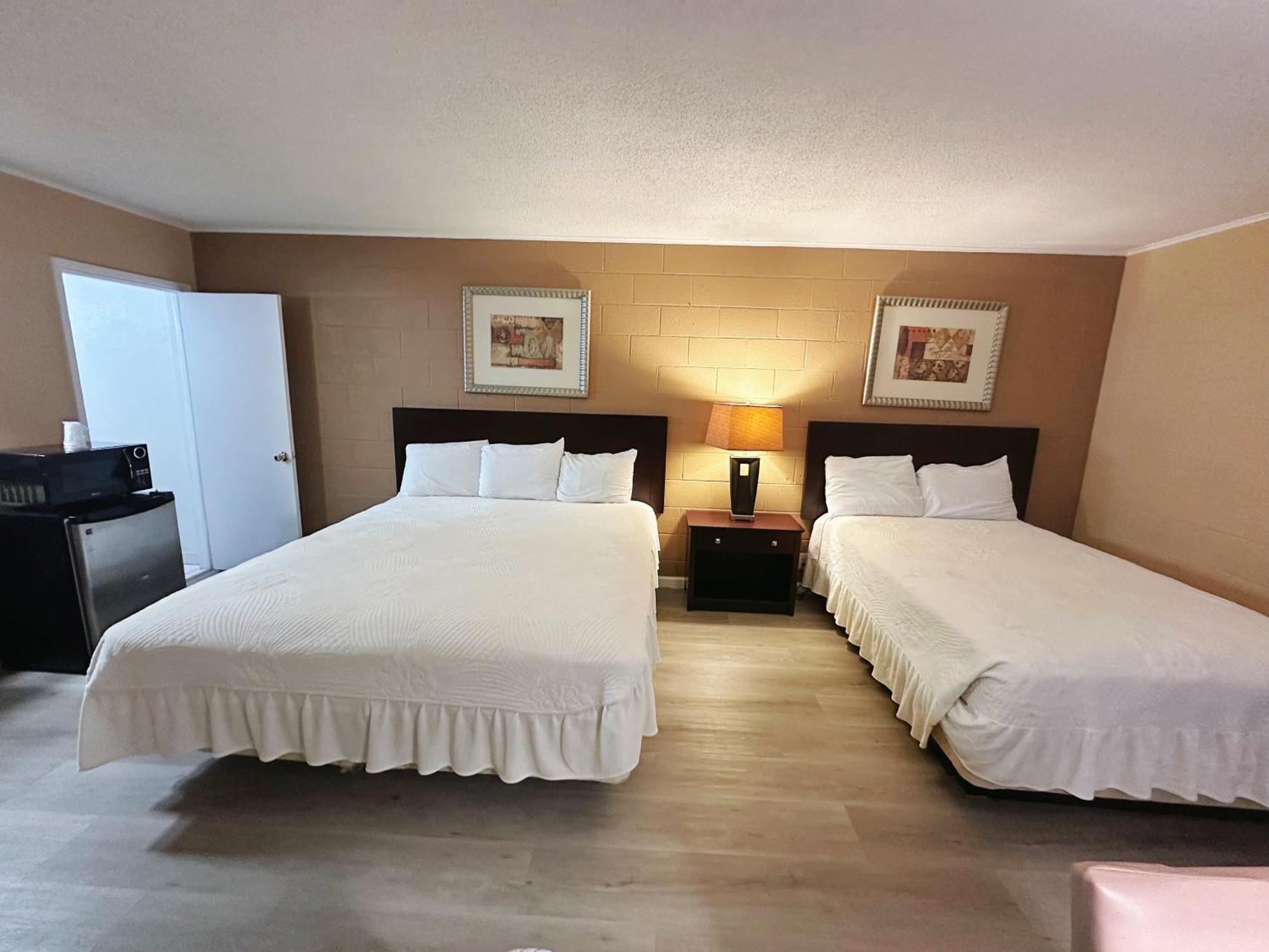 Royal Inn And Suites Hemet Eksteriør billede