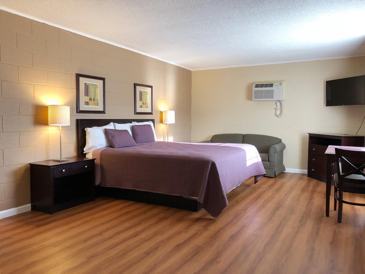 Royal Inn And Suites Hemet Eksteriør billede