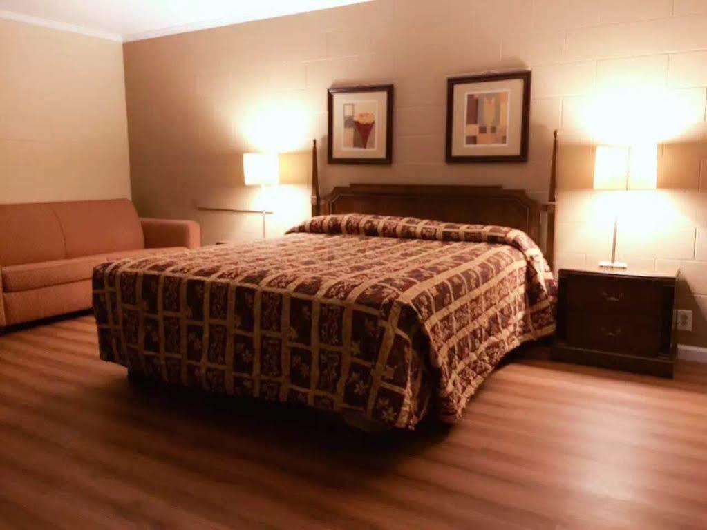 Royal Inn And Suites Hemet Eksteriør billede
