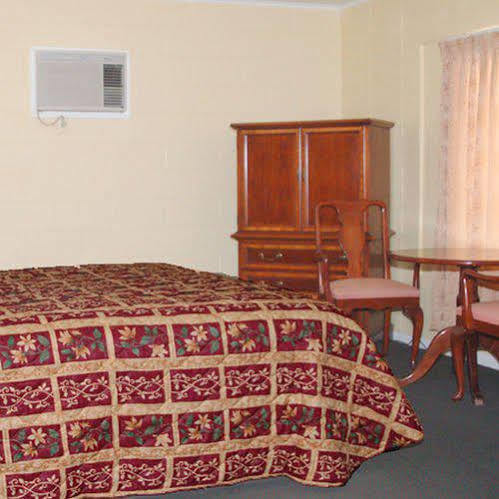 Royal Inn And Suites Hemet Værelse billede